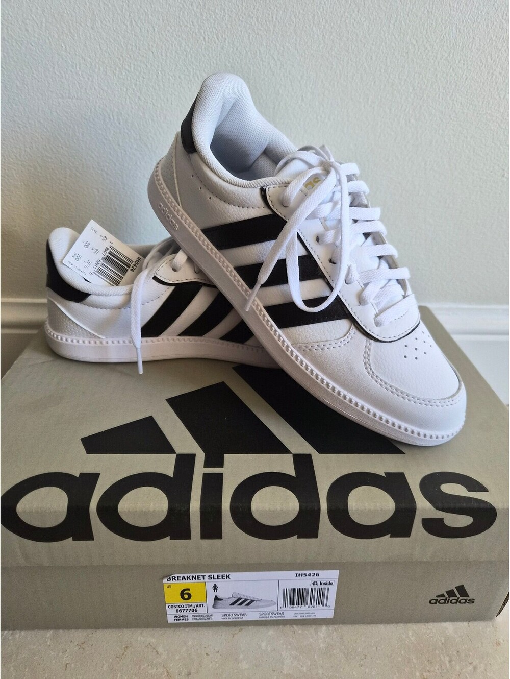 Adidas Breaknet Sleek White and Black Sneakers Size 6 0156